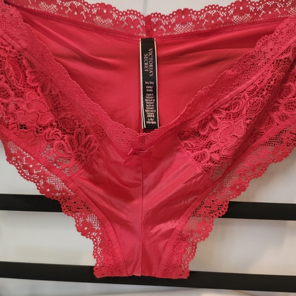 Victoria Secrets New Underwear, pink - Picture 3 of 10